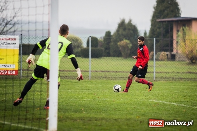 Zdjęcie w galerii na portalu naszraciborz.pl: LKS Pawłów zmiażdżył rezerwy Naprzodu wiadomości z regionu