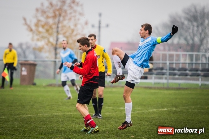 Zdjęcie w galerii na portalu naszraciborz.pl: LKS Pawłów zmiażdżył rezerwy Naprzodu wiadomości z regionu