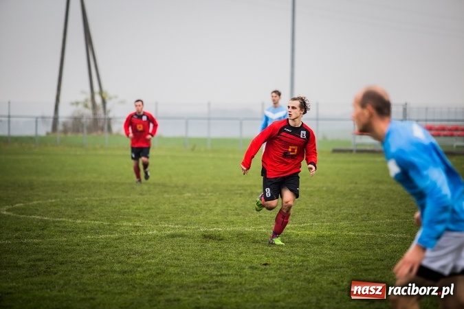 Zdjęcie w galerii na portalu naszraciborz.pl: LKS Pawłów zmiażdżył rezerwy Naprzodu wiadomości z regionu