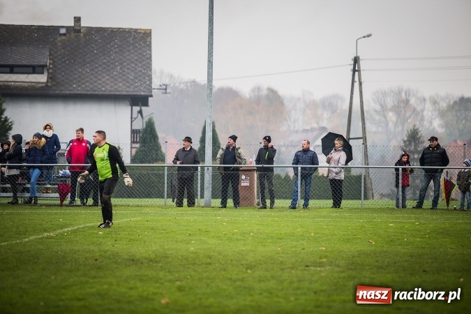 Zdjęcie w galerii na portalu naszraciborz.pl: LKS Pawłów zmiażdżył rezerwy Naprzodu wiadomości z regionu