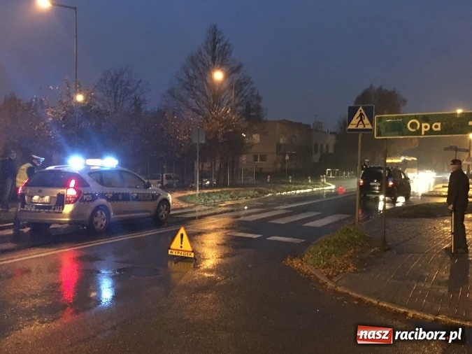 Zdjęcie w galerii na portalu naszraciborz.pl: Potrącenie pieszej na ul. Ocickiej w Raciborzu  wiadomości z regionu