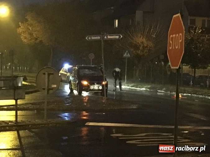 Zdjęcie w galerii na portalu naszraciborz.pl: Potrącenie pieszej na ul. Ocickiej w Raciborzu  wiadomości z regionu