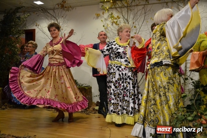 Zdjęcie w galerii na portalu naszraciborz.pl: Graj piękny Cyganie - program rozrywkowy na Zamku Piastowskim  wiadomości z regionu