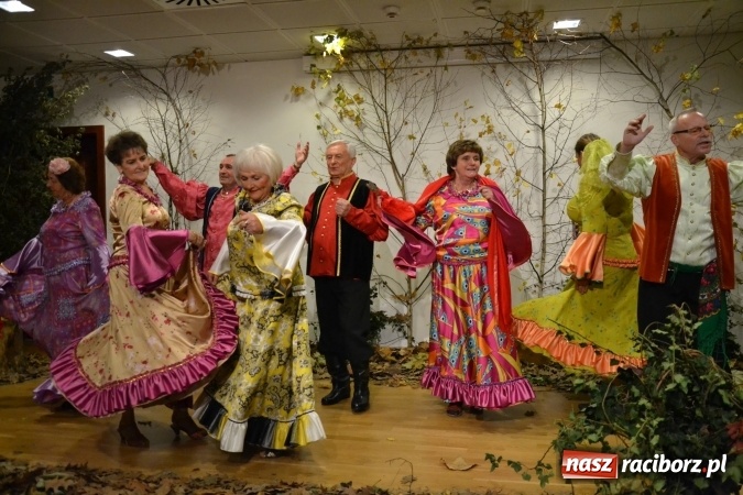 Zdjęcie w galerii na portalu naszraciborz.pl: Graj piękny Cyganie - program rozrywkowy na Zamku Piastowskim  wiadomości z regionu