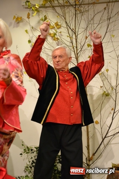 Zdjęcie w galerii na portalu naszraciborz.pl: Graj piękny Cyganie - program rozrywkowy na Zamku Piastowskim  wiadomości z regionu