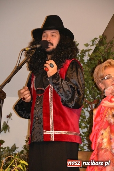Zdjęcie w galerii na portalu naszraciborz.pl: Graj piękny Cyganie - program rozrywkowy na Zamku Piastowskim  wiadomości z regionu