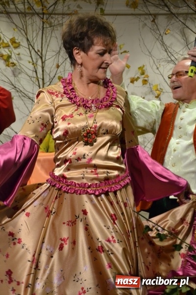 Zdjęcie w galerii na portalu naszraciborz.pl: Graj piękny Cyganie - program rozrywkowy na Zamku Piastowskim  wiadomości z regionu