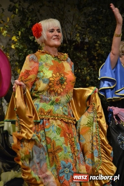 Zdjęcie w galerii na portalu naszraciborz.pl: Graj piękny Cyganie - program rozrywkowy na Zamku Piastowskim  wiadomości z regionu