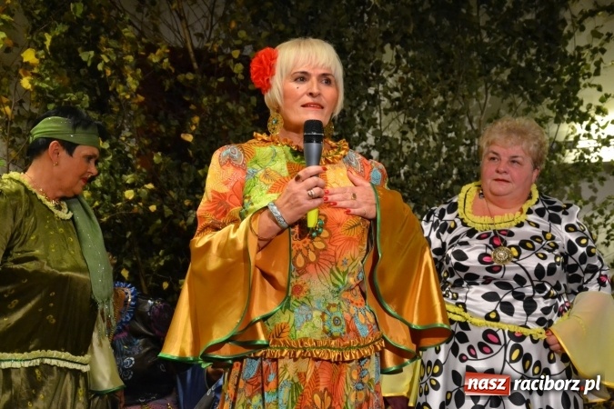 Zdjęcie w galerii na portalu naszraciborz.pl: Graj piękny Cyganie - program rozrywkowy na Zamku Piastowskim  wiadomości z regionu