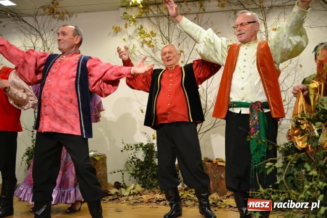 Zdjęcie w galerii na portalu naszraciborz.pl: Graj piękny Cyganie - program rozrywkowy na Zamku Piastowskim  wiadomości z regionu