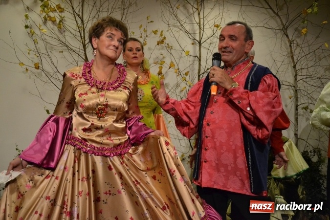 Zdjęcie w galerii na portalu naszraciborz.pl: Graj piękny Cyganie - program rozrywkowy na Zamku Piastowskim  wiadomości z regionu