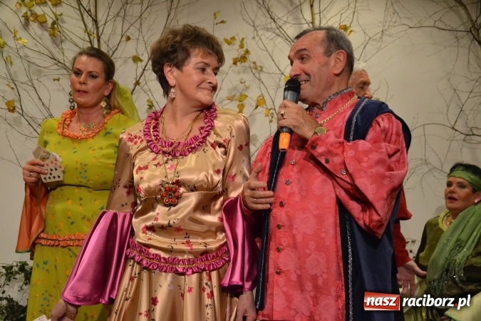 Zdjęcie w galerii na portalu naszraciborz.pl: Graj piękny Cyganie - program rozrywkowy na Zamku Piastowskim  wiadomości z regionu