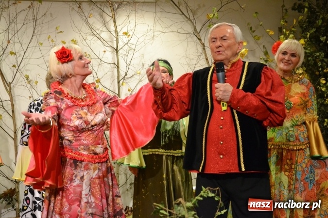 Zdjęcie w galerii na portalu naszraciborz.pl: Graj piękny Cyganie - program rozrywkowy na Zamku Piastowskim  wiadomości z regionu