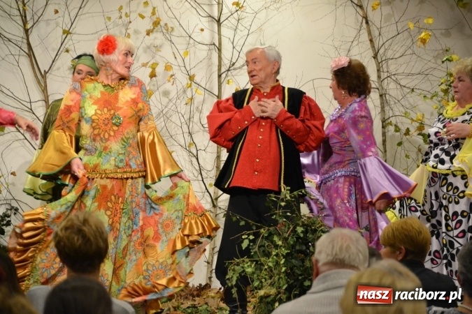 Zdjęcie w galerii na portalu naszraciborz.pl: Graj piękny Cyganie - program rozrywkowy na Zamku Piastowskim  wiadomości z regionu