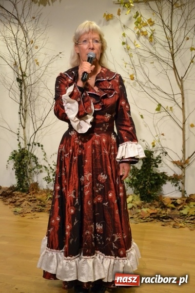 Zdjęcie w galerii na portalu naszraciborz.pl: Graj piękny Cyganie - program rozrywkowy na Zamku Piastowskim  wiadomości z regionu