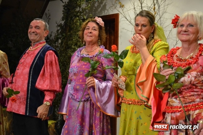 Zdjęcie w galerii na portalu naszraciborz.pl: Graj piękny Cyganie - program rozrywkowy na Zamku Piastowskim  wiadomości z regionu