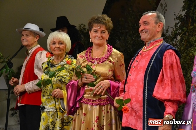 Zdjęcie w galerii na portalu naszraciborz.pl: Graj piękny Cyganie - program rozrywkowy na Zamku Piastowskim  wiadomości z regionu