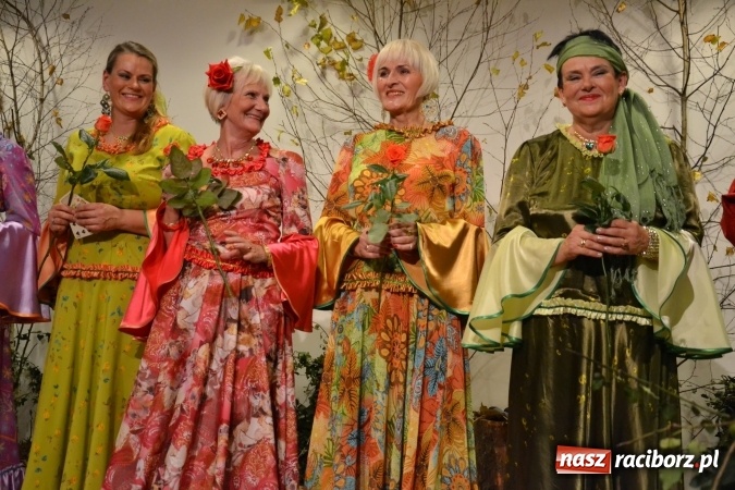 Zdjęcie w galerii na portalu naszraciborz.pl: Graj piękny Cyganie - program rozrywkowy na Zamku Piastowskim  wiadomości z regionu