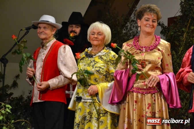 Zdjęcie w galerii na portalu naszraciborz.pl: Graj piękny Cyganie - program rozrywkowy na Zamku Piastowskim  wiadomości z regionu