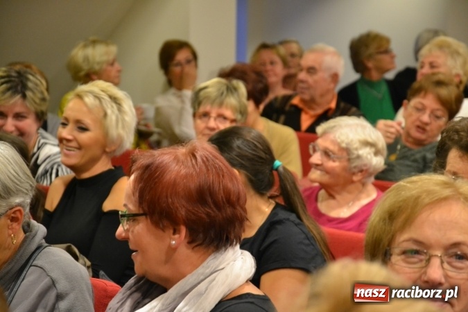 Zdjęcie w galerii na portalu naszraciborz.pl: Graj piękny Cyganie - program rozrywkowy na Zamku Piastowskim  wiadomości z regionu