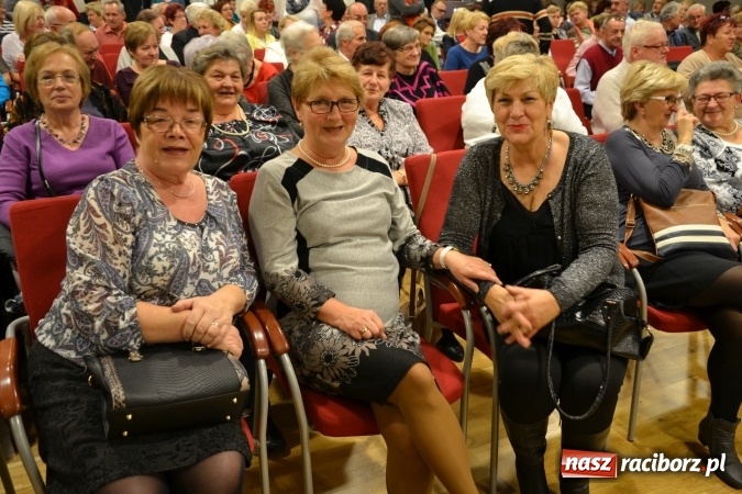 Zdjęcie w galerii na portalu naszraciborz.pl: Graj piękny Cyganie - program rozrywkowy na Zamku Piastowskim  wiadomości z regionu