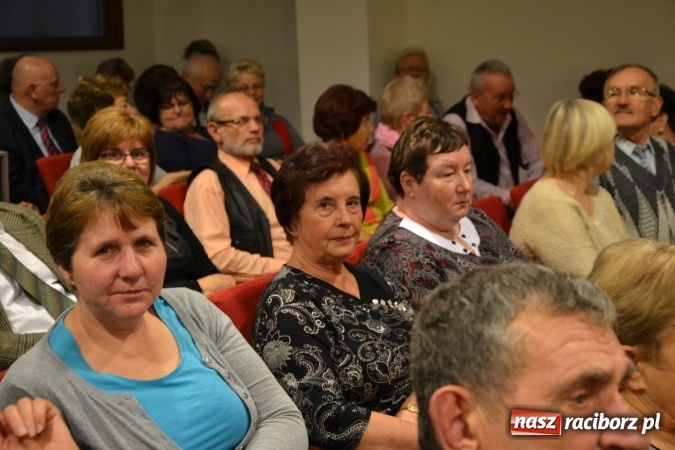 Zdjęcie w galerii na portalu naszraciborz.pl: Graj piękny Cyganie - program rozrywkowy na Zamku Piastowskim  wiadomości z regionu