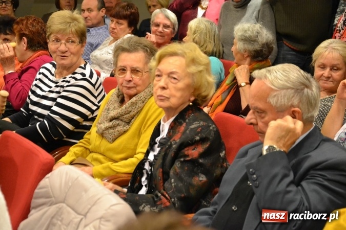 Zdjęcie w galerii na portalu naszraciborz.pl: Graj piękny Cyganie - program rozrywkowy na Zamku Piastowskim  wiadomości z regionu