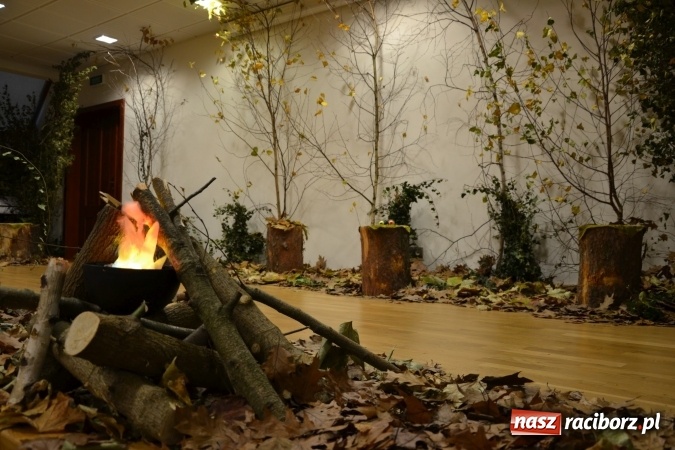 Zdjęcie w galerii na portalu naszraciborz.pl: Graj piękny Cyganie - program rozrywkowy na Zamku Piastowskim  wiadomości z regionu