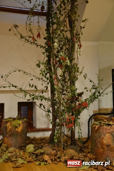 Zdjęcie w galerii na portalu naszraciborz.pl: Graj piękny Cyganie - program rozrywkowy na Zamku Piastowskim  wiadomości z regionu