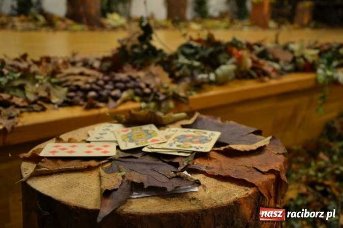 Zdjęcie w galerii na portalu naszraciborz.pl: Graj piękny Cyganie - program rozrywkowy na Zamku Piastowskim  wiadomości z regionu