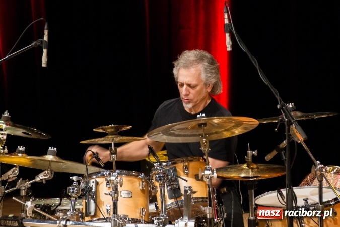 Zdjęcie w galerii na portalu naszraciborz.pl: The Mike Stern & Dave Weckl Band - jazz najwyższej próby na deskach RCK  wiadomości z regionu