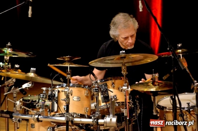 Zdjęcie w galerii na portalu naszraciborz.pl: The Mike Stern & Dave Weckl Band - jazz najwyższej próby na deskach RCK  wiadomości z regionu