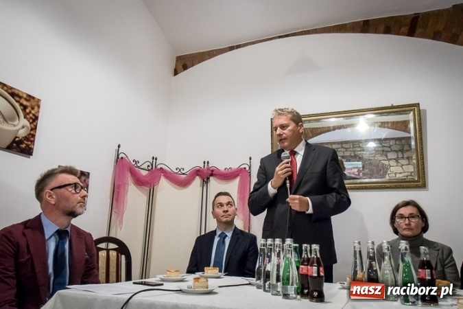 Zdjęcie w galerii na portalu naszraciborz.pl: Smog bez granic - debata o czystym powietrzu wiadomości z regionu