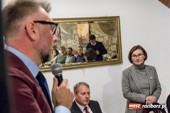 Zdjęcie w galerii na portalu naszraciborz.pl: Smog bez granic - debata o czystym powietrzu wiadomości z regionu