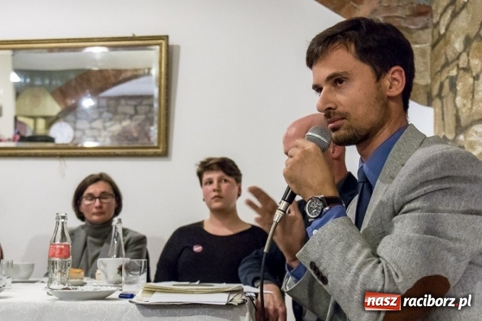 Zdjęcie w galerii na portalu naszraciborz.pl: Smog bez granic - debata o czystym powietrzu wiadomości z regionu