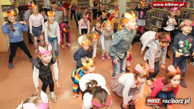 Zdjęcie w galerii na portalu naszraciborz.pl: Urodziny Kubusia Puchatka w bibliotece  wiadomości z regionu