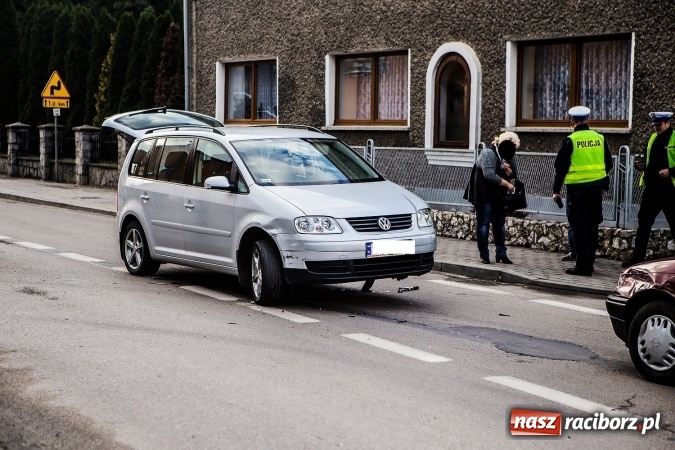 Zdjęcie w galerii na portalu naszraciborz.pl: Zderzenie samochodów w Krzyżanowicach wiadomości z regionu