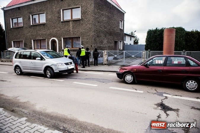 Zdjęcie w galerii na portalu naszraciborz.pl: Zderzenie samochodów w Krzyżanowicach wiadomości z regionu