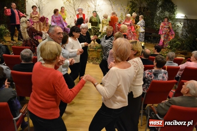 Zdjęcie w galerii na portalu naszraciborz.pl: Graj, piękny Cyganie - widowisko artystyczne za nami  wiadomości z regionu