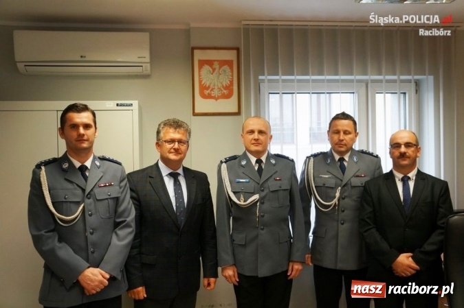 Zdjęcie w galerii na portalu naszraciborz.pl: Zmiany w krzyżanowickim komisariacie - podinsp. Bogdan Gładysz nowym komendantem wiadomości z regionu