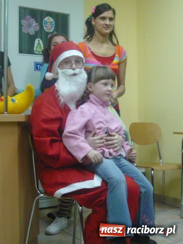 Zdjęcie w galerii na portalu naszraciborz.pl: Święty Mikołaj w raciborskim Caritasie wiadomości z regionu