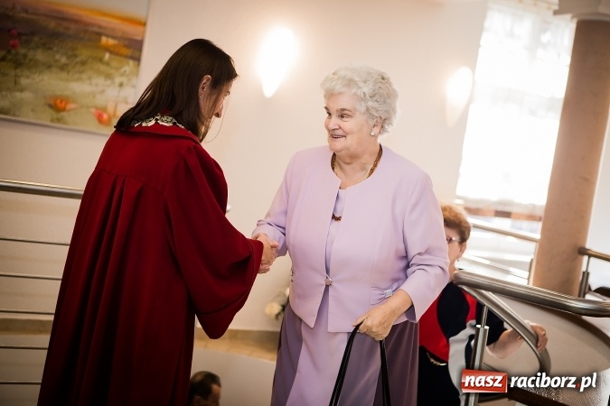 Zdjęcie w galerii na portalu naszraciborz.pl: Od pięćdziesięciu lat razem - złote gody w raciborskim urzędzie stanu cywilnego wiadomości z regionu