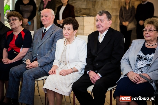 Zdjęcie w galerii na portalu naszraciborz.pl: Od pięćdziesięciu lat razem - złote gody w raciborskim urzędzie stanu cywilnego wiadomości z regionu