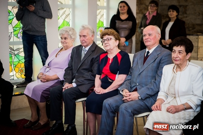 Zdjęcie w galerii na portalu naszraciborz.pl: Od pięćdziesięciu lat razem - złote gody w raciborskim urzędzie stanu cywilnego wiadomości z regionu