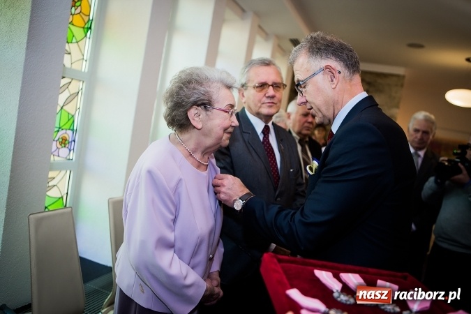 Zdjęcie w galerii na portalu naszraciborz.pl: Od pięćdziesięciu lat razem - złote gody w raciborskim urzędzie stanu cywilnego wiadomości z regionu