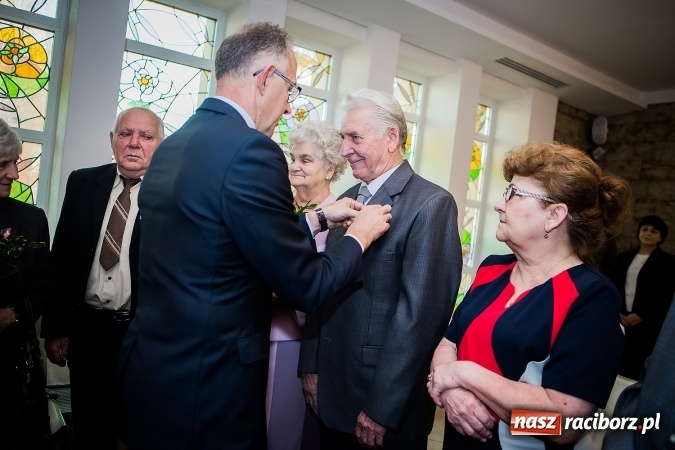 Zdjęcie w galerii na portalu naszraciborz.pl: Od pięćdziesięciu lat razem - złote gody w raciborskim urzędzie stanu cywilnego wiadomości z regionu