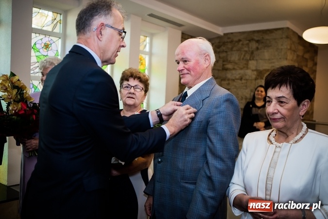 Zdjęcie w galerii na portalu naszraciborz.pl: Od pięćdziesięciu lat razem - złote gody w raciborskim urzędzie stanu cywilnego wiadomości z regionu