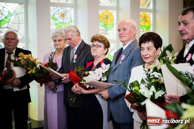 Zdjęcie w galerii na portalu naszraciborz.pl: Od pięćdziesięciu lat razem - złote gody w raciborskim urzędzie stanu cywilnego wiadomości z regionu