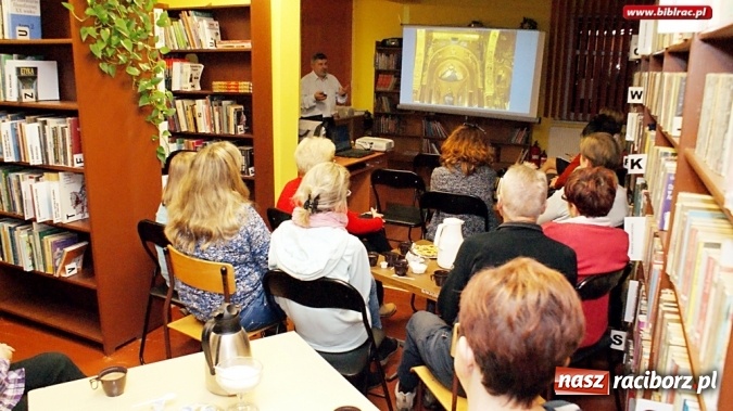 Zdjęcie w galerii na portalu naszraciborz.pl: Andrzej Śliwicki o Sycylii w bibliotece w Markowicach  wiadomości z regionu