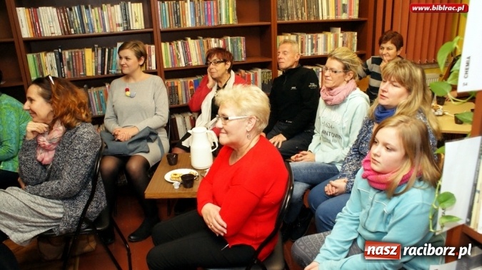 Zdjęcie w galerii na portalu naszraciborz.pl: Andrzej Śliwicki o Sycylii w bibliotece w Markowicach  wiadomości z regionu